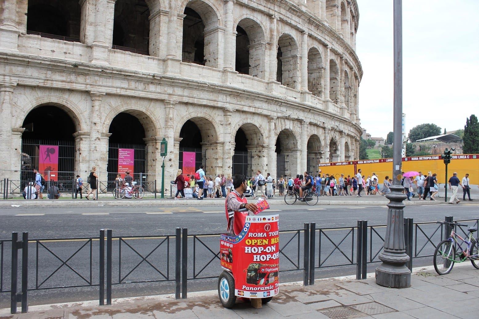 omnia card vs roma pass Hop on hop off bus colosseum