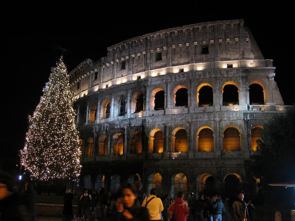 colosseum hours christmas