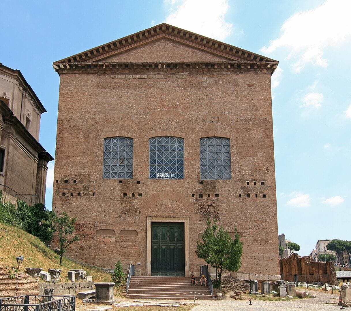 Curia Julia front view