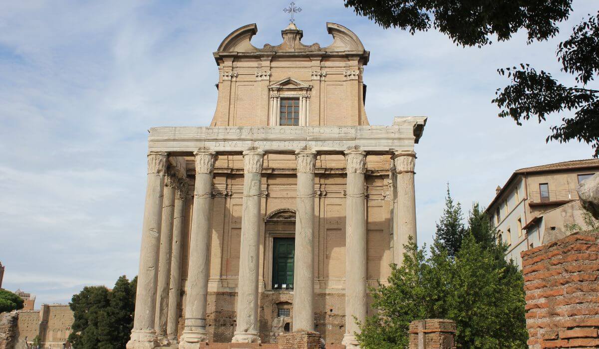 San Lorenzo In Miranda in Rome