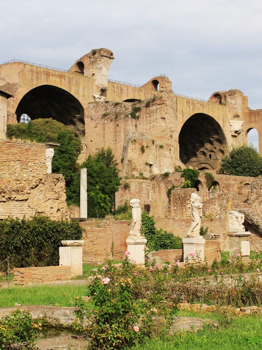 Visiting Rome ancient sites